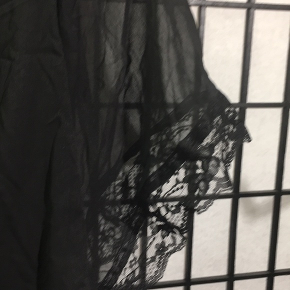 Speechless Top Sheer & Lace Top Size M - Picture 6 of 8